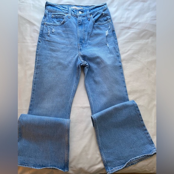 Levi’s Women’s 70’s High Flare - Picture 5 of 5